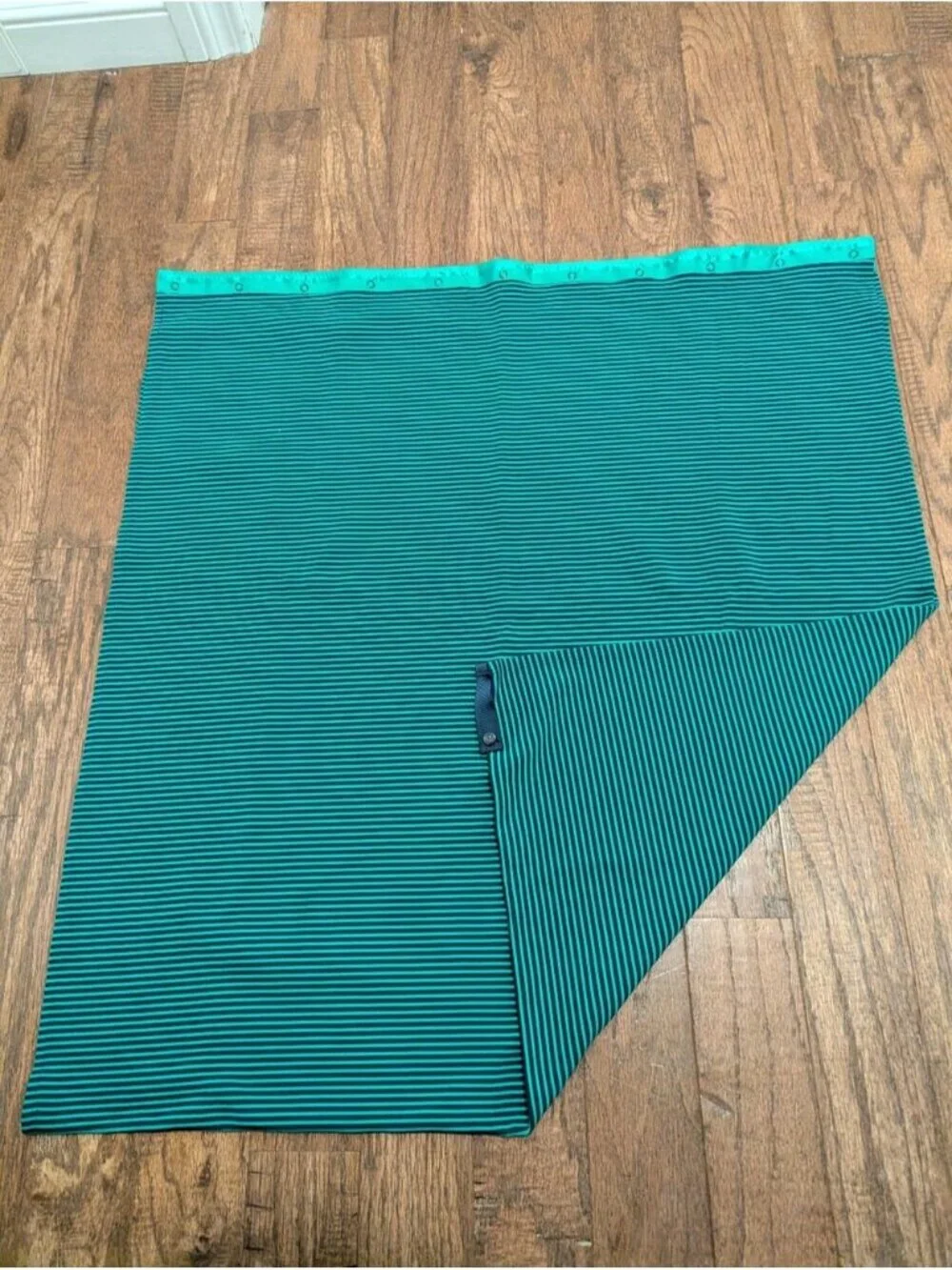 Lululemon Vinyasa Scarf *Rulu Hyper Stripe Green Bean / Inkwell. New Without Tag